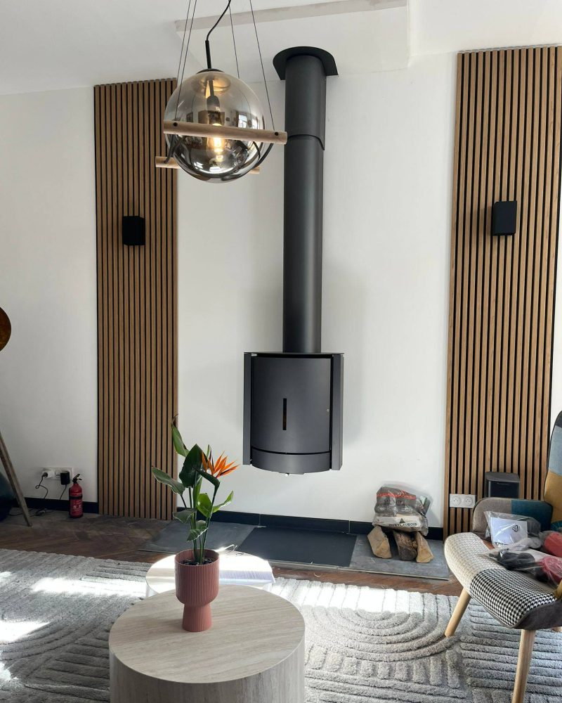 Customer photo of the Stuv 30 Up Wall Mounted Wood Burning Stove