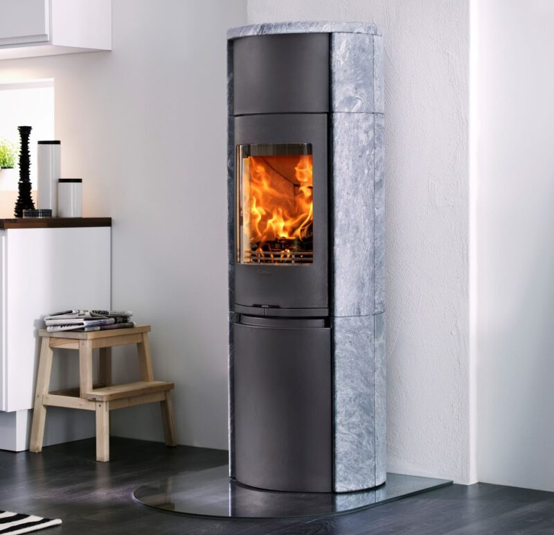 Contura 590T style in black lifestyle