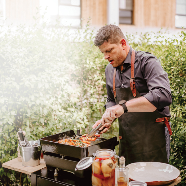 Ferleon Outdoor Gas Cooker With Chef