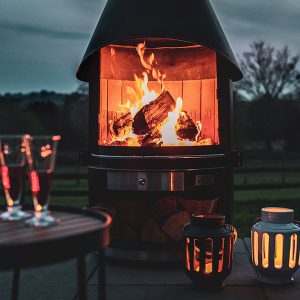 Girse Outdoor Fireplace and BBQ