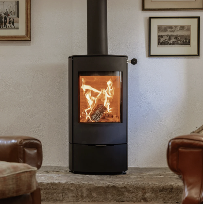 RAIS Caro 90 Wood Burning Stove in Black