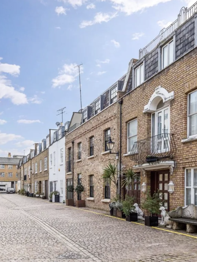 Richmond street in London.