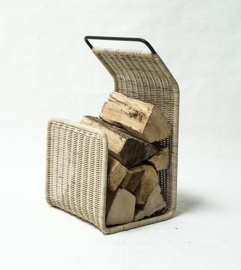 g-holder-with-logs_1